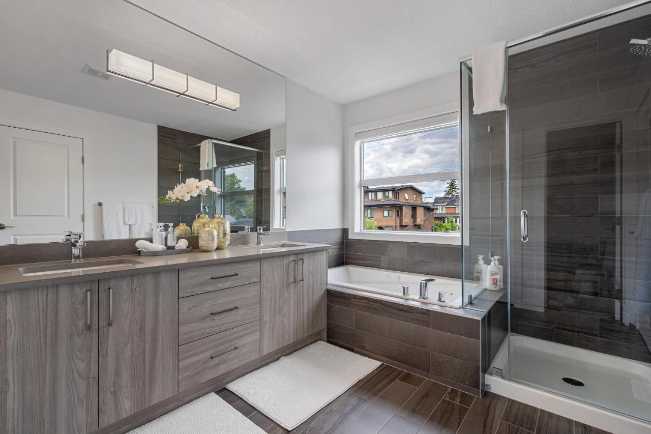 Contemporary Luxury 4 Bedroom House Near Downtown YYC Eksteriør bilde
