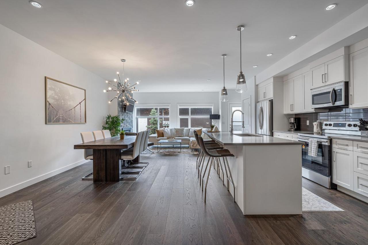 Contemporary Luxury 4 Bedroom House Near Downtown YYC Eksteriør bilde
