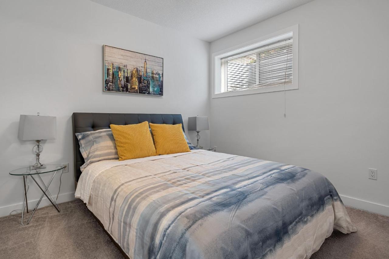 Contemporary Luxury 4 Bedroom House Near Downtown YYC Eksteriør bilde